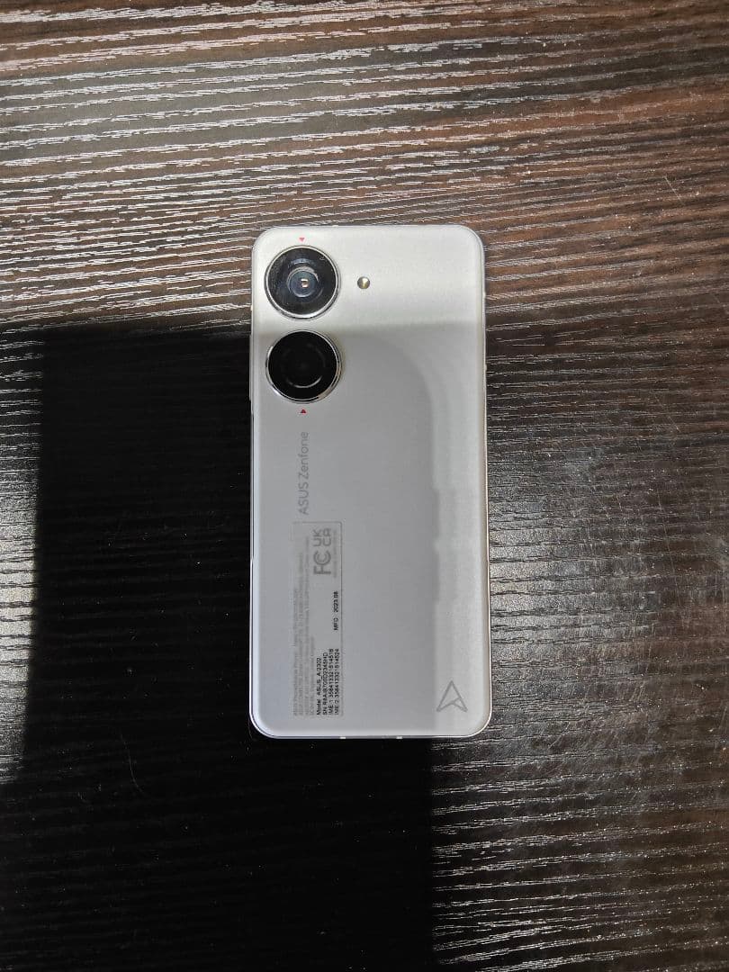 Zenfone10 8GB/256GB コメットホワイト