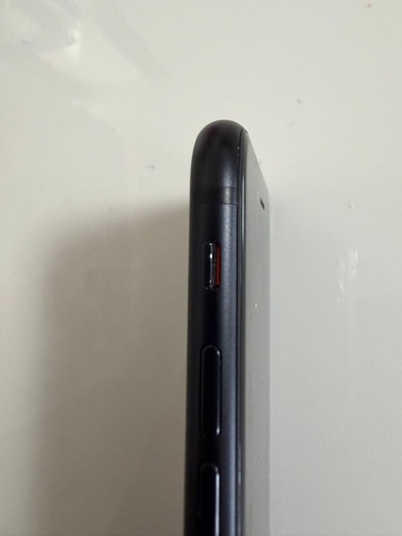 iPhone SE（第2世代）128GB