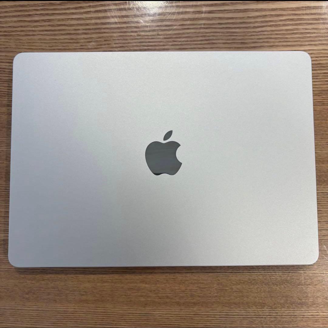 [充放電29回] MacBookAir M2 256GB メモリ8GB シルバー