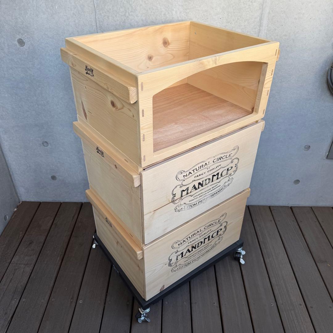 M&M カスタムパフォーマンス　木製3段収納ラック キャスター付き