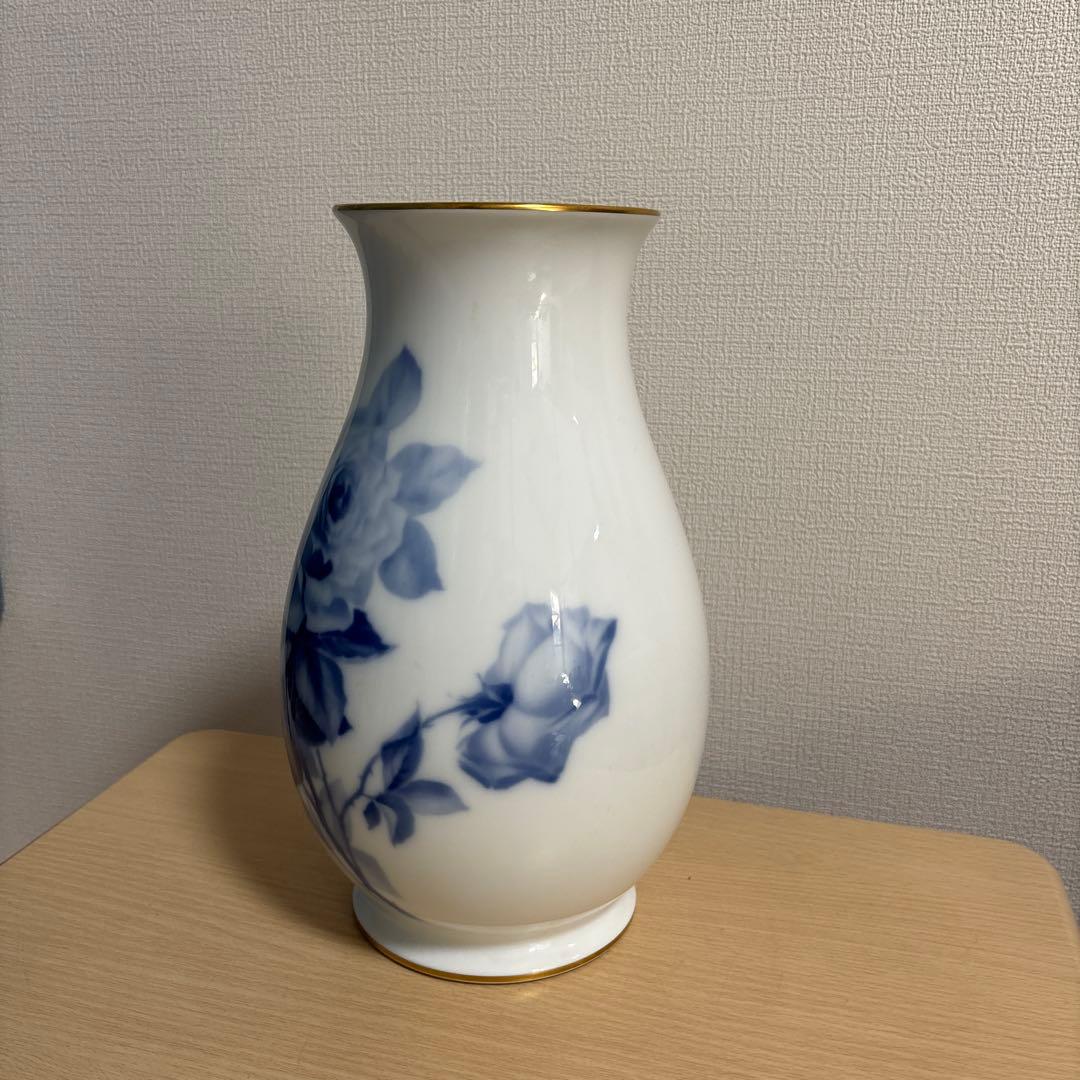 大倉陶園　OKURAブルーローズ　花器　花瓶　飾壺　青薔薇