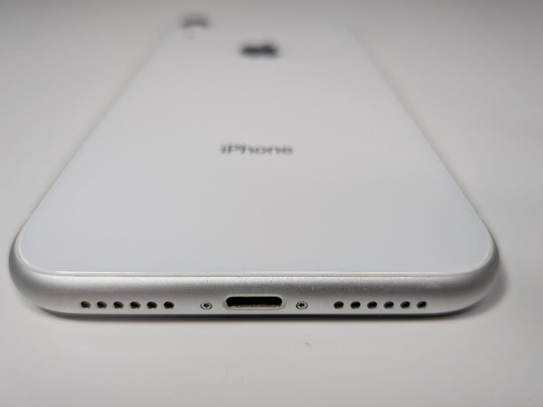 ⑤Apple iPhoneXR 64GB ホワイト バッテリー90％
