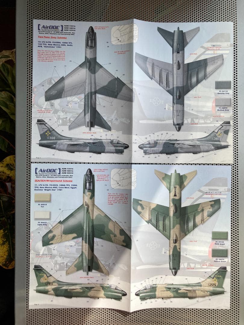 HASEGAWA 1/48 A-7D CORSAIR II+AirDOCマーク