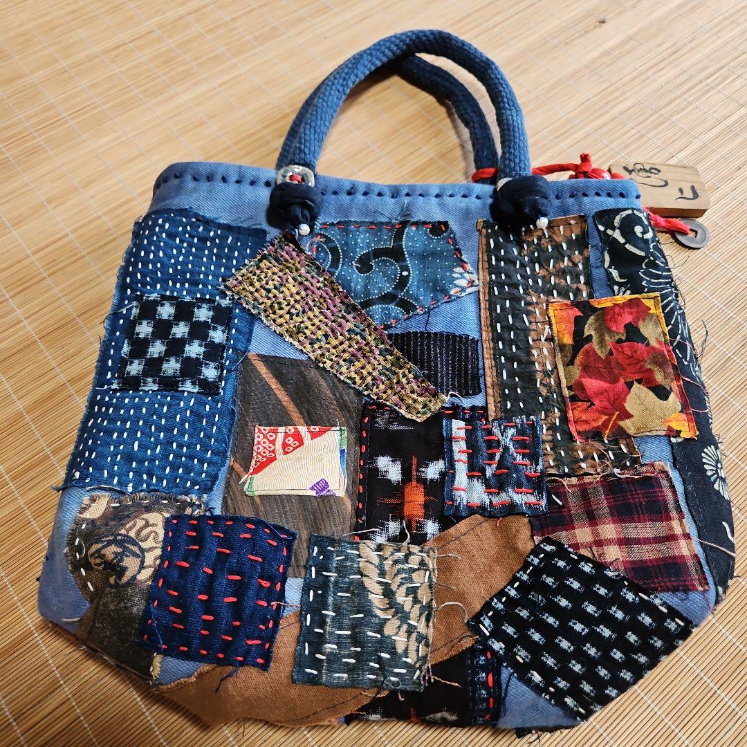 夢物語（樹庵)手作りランダムパッチワーク型染め絣藍染中型バッグ☆古銭付☆木札付