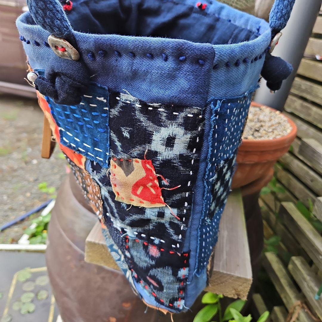 夢物語（樹庵)手作りランダムパッチワーク型染め絣藍染中型バッグ☆古銭付☆木札付