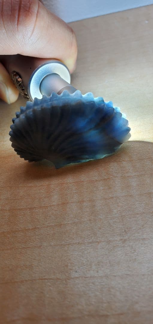 糸魚川翡翠 入りコン沢 アオイガイ