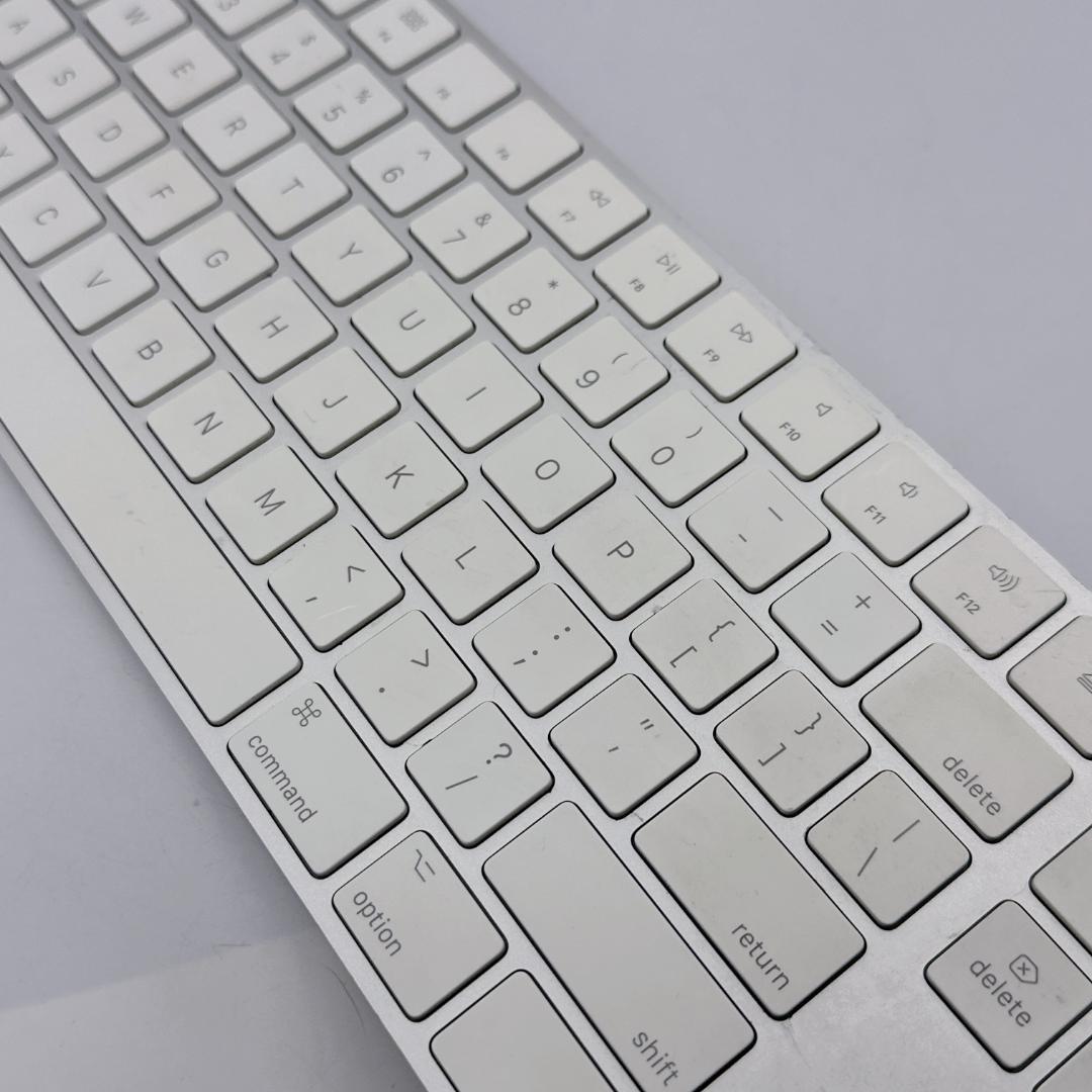 【概ね美品】Apple Magic Keyboard テンキーUS A1843