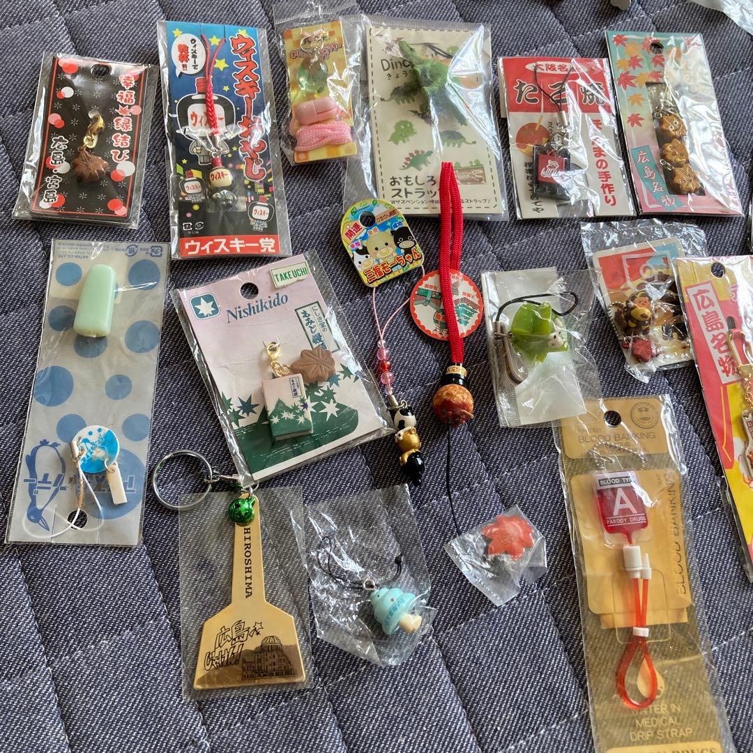 多様なキャラクター ストラップ 100個以上セット