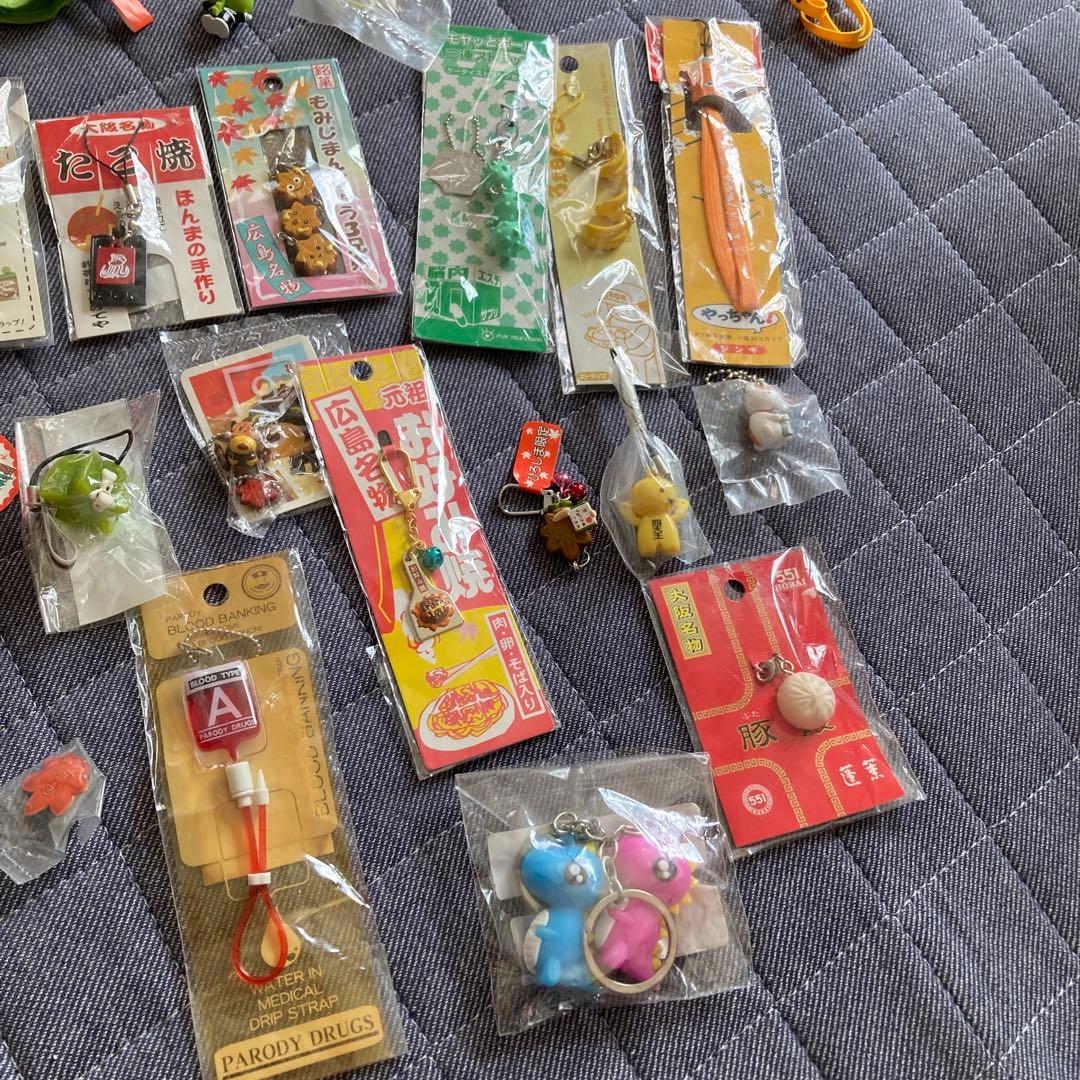 多様なキャラクター ストラップ 100個以上セット