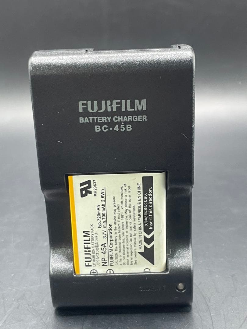 Fujifilm FinePix JV100 コンパクトデジタルカメラ