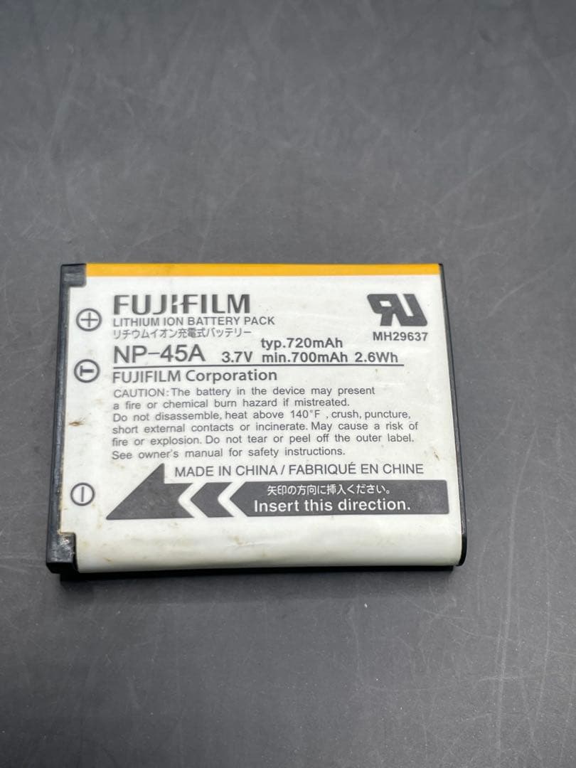 Fujifilm FinePix JV100 コンパクトデジタルカメラ