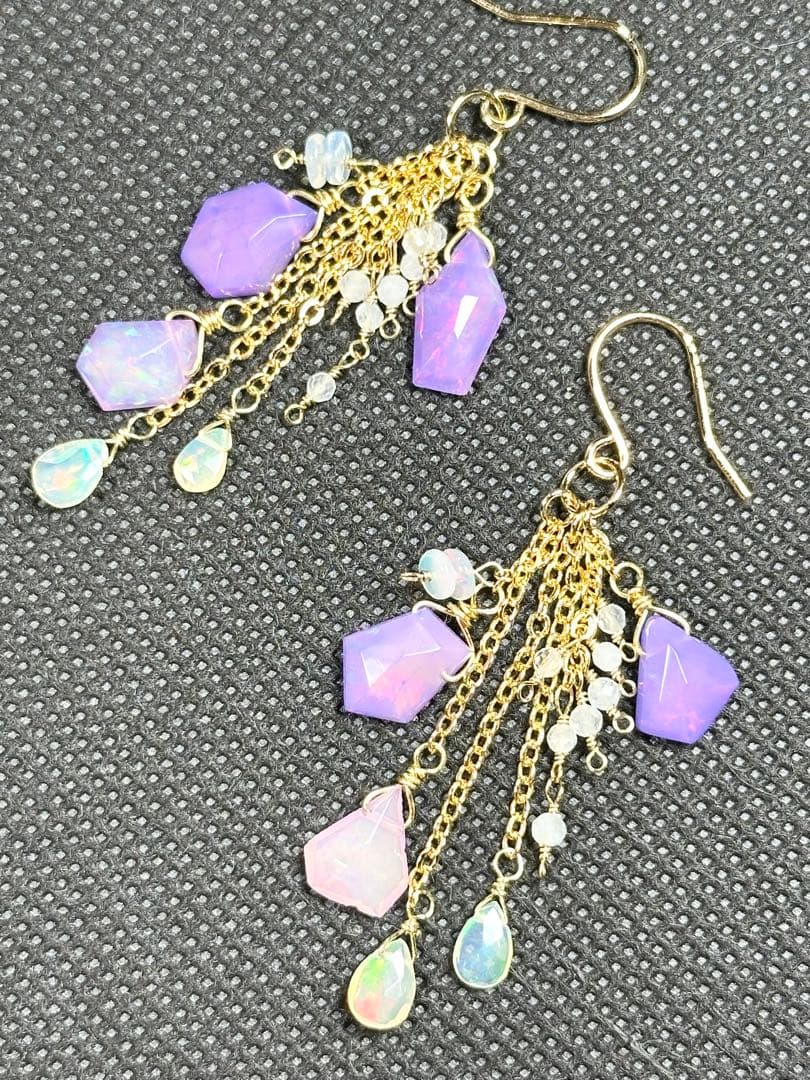 10月だよ‼️オパール祭り✨ ピアス P25317