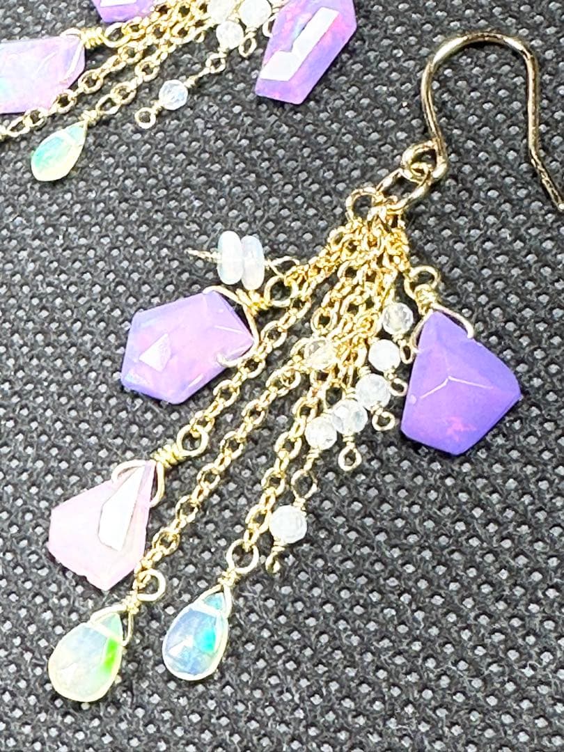 10月だよ‼️オパール祭り✨ ピアス P25317