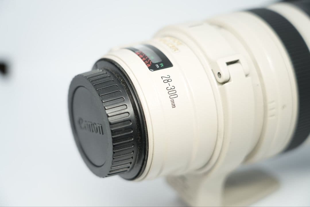 Canon EF28-300mm F3.5-5.6L IS USM Lレンズ
