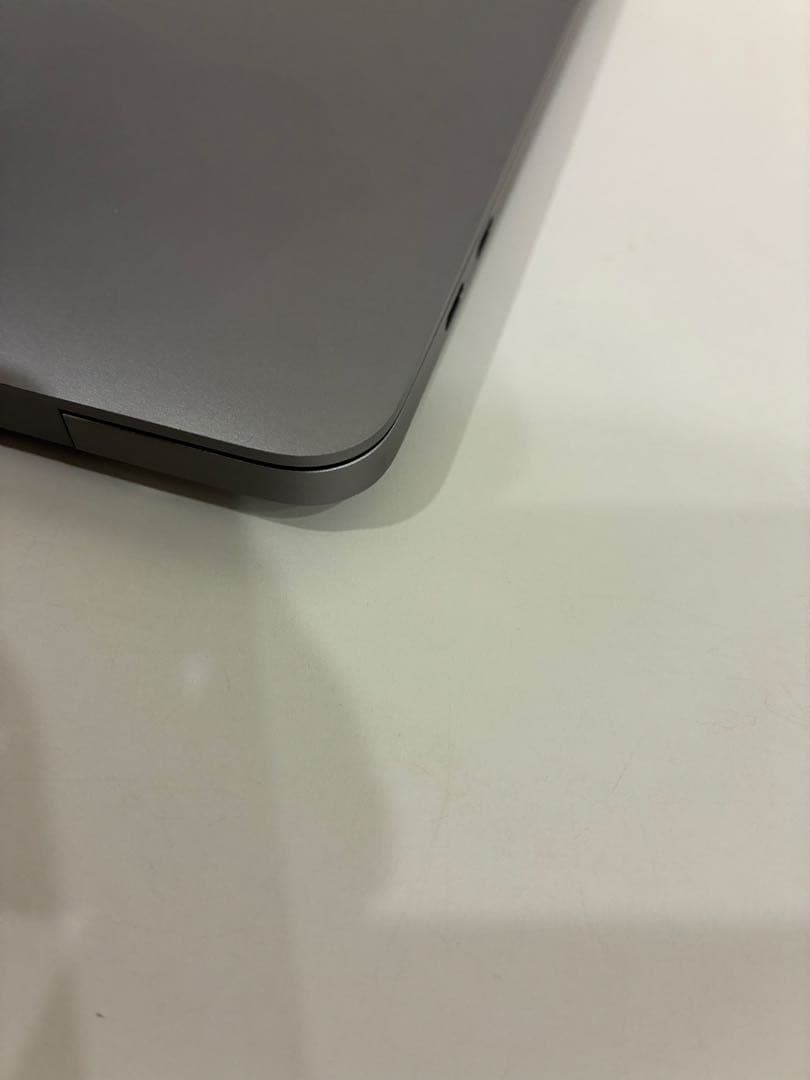 Apple MacBook Pro A1989 スペースグレー