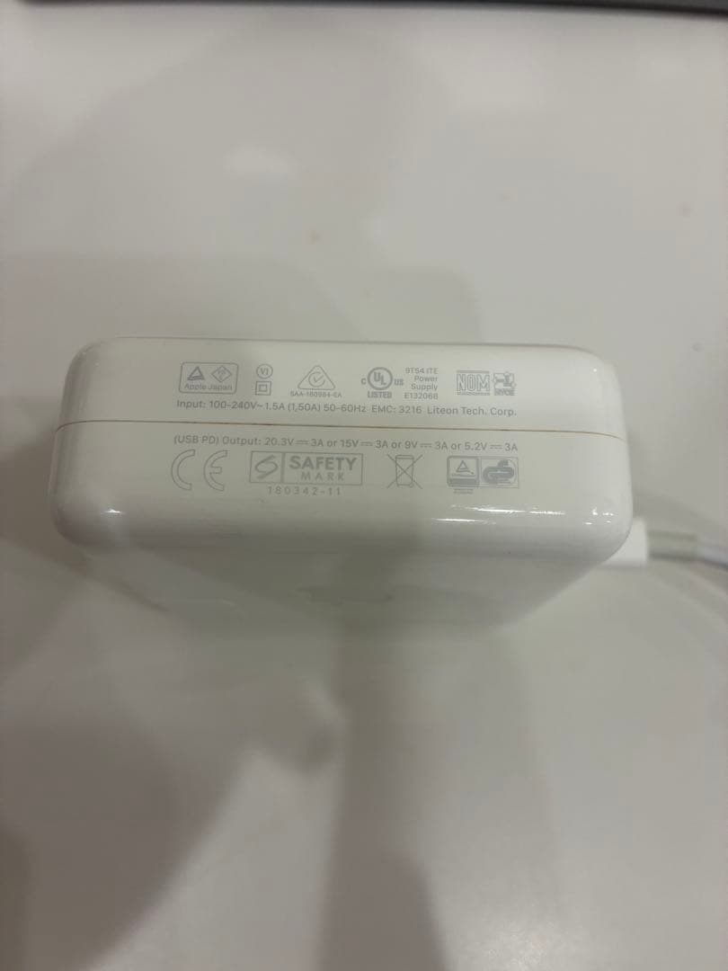 Apple MacBook Pro A1989 スペースグレー