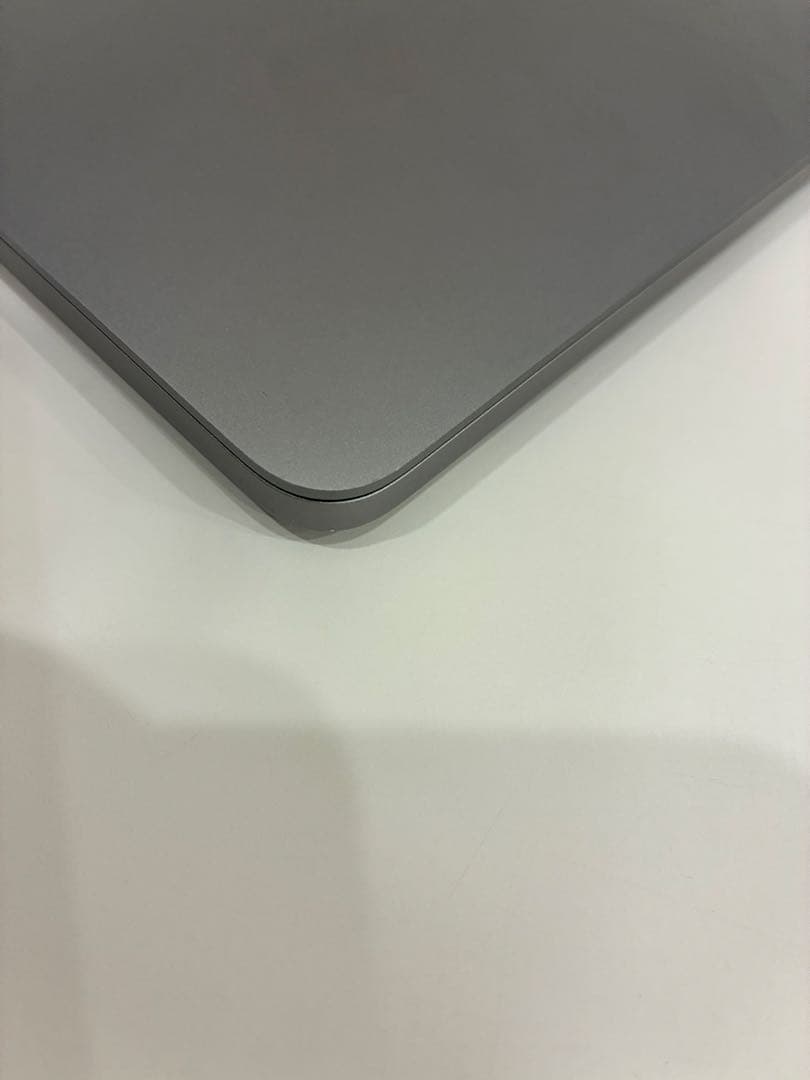 Apple MacBook Pro A1989 スペースグレー