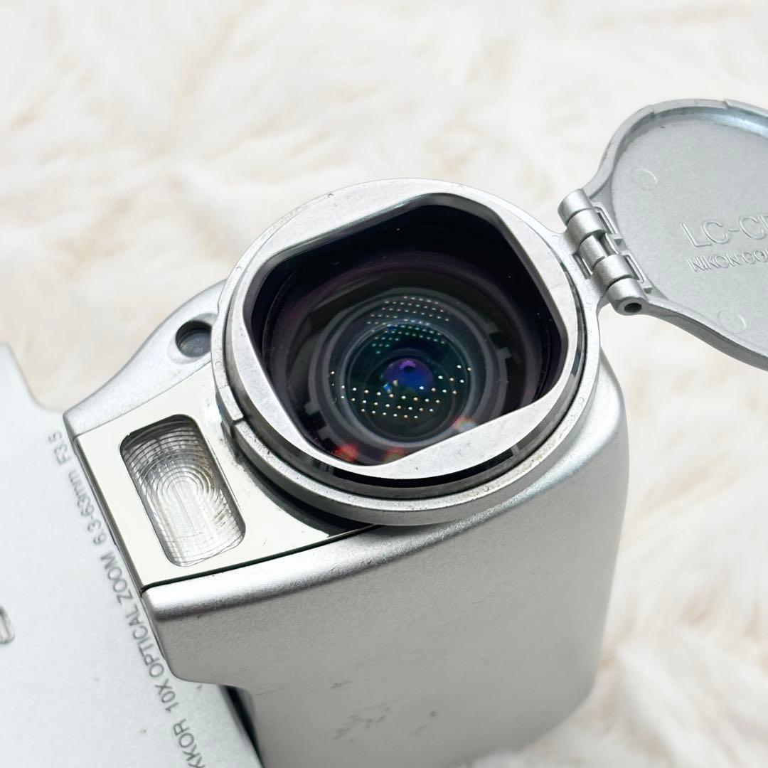 Nikon COOLPIX S10 VR シルバー