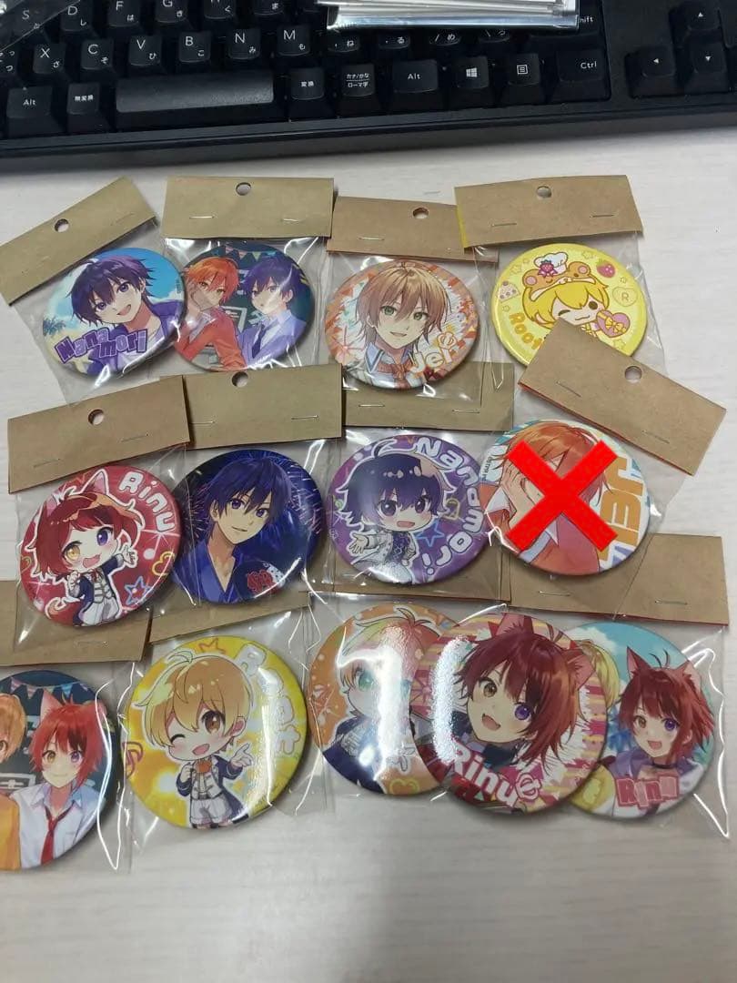 すとぷりグッズ (ブロマイド、カード、缶バッジ)