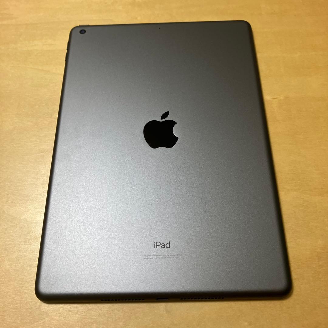iPad 第8世代　本体　32GB