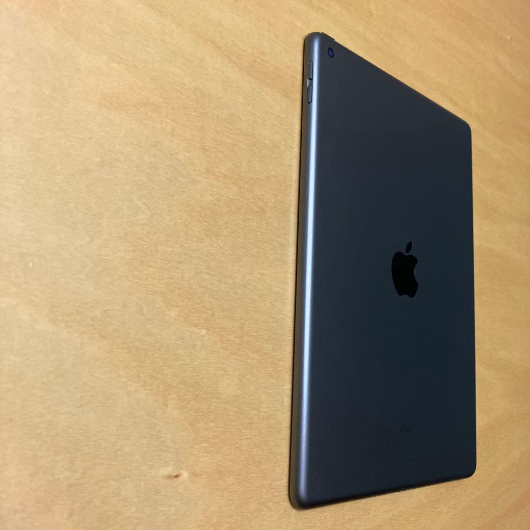 iPad 第8世代　本体　32GB