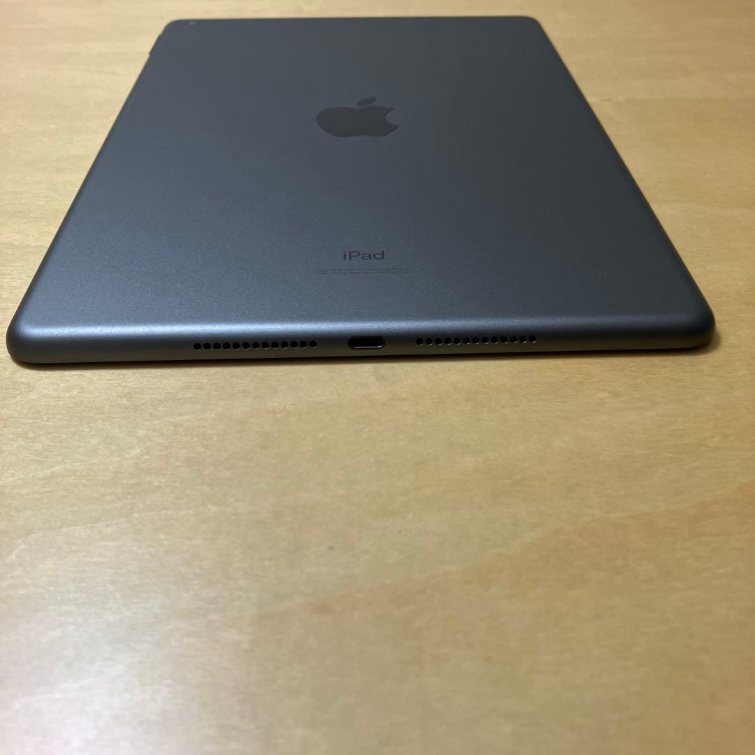 iPad 第8世代　本体　32GB