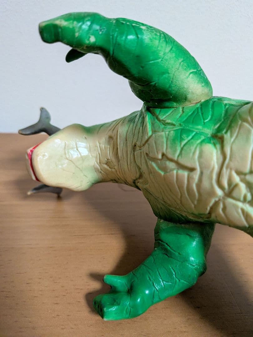 【当時もの】ブルマァク　ソフビ　エレキング　ウルトラセブン（補修あり）