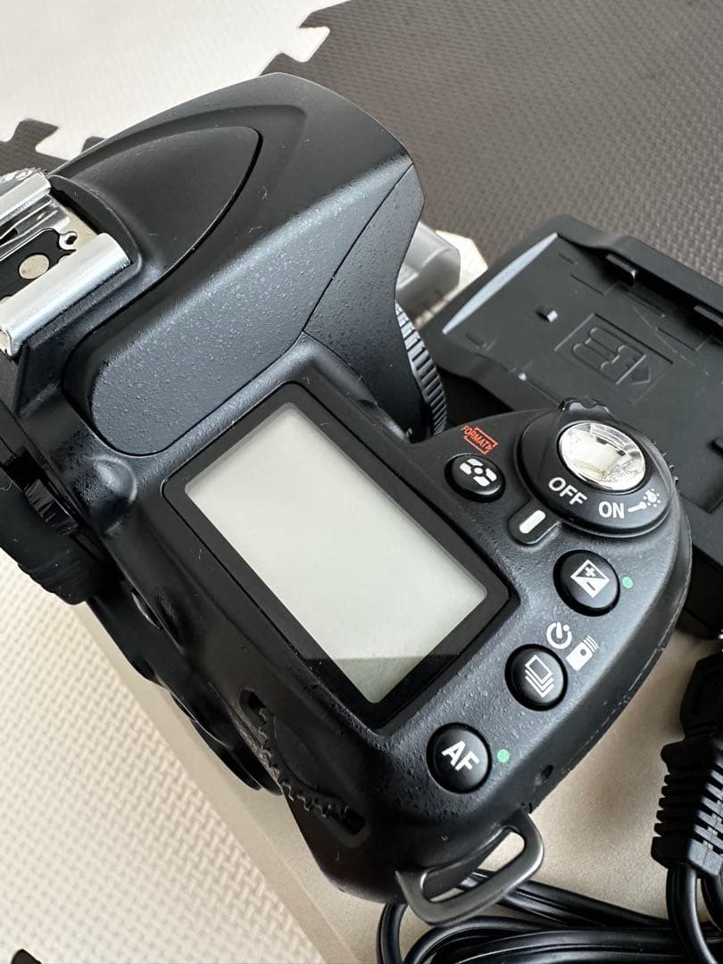 Nikon D90 デジタル一眼レフカメラ　充電器付き