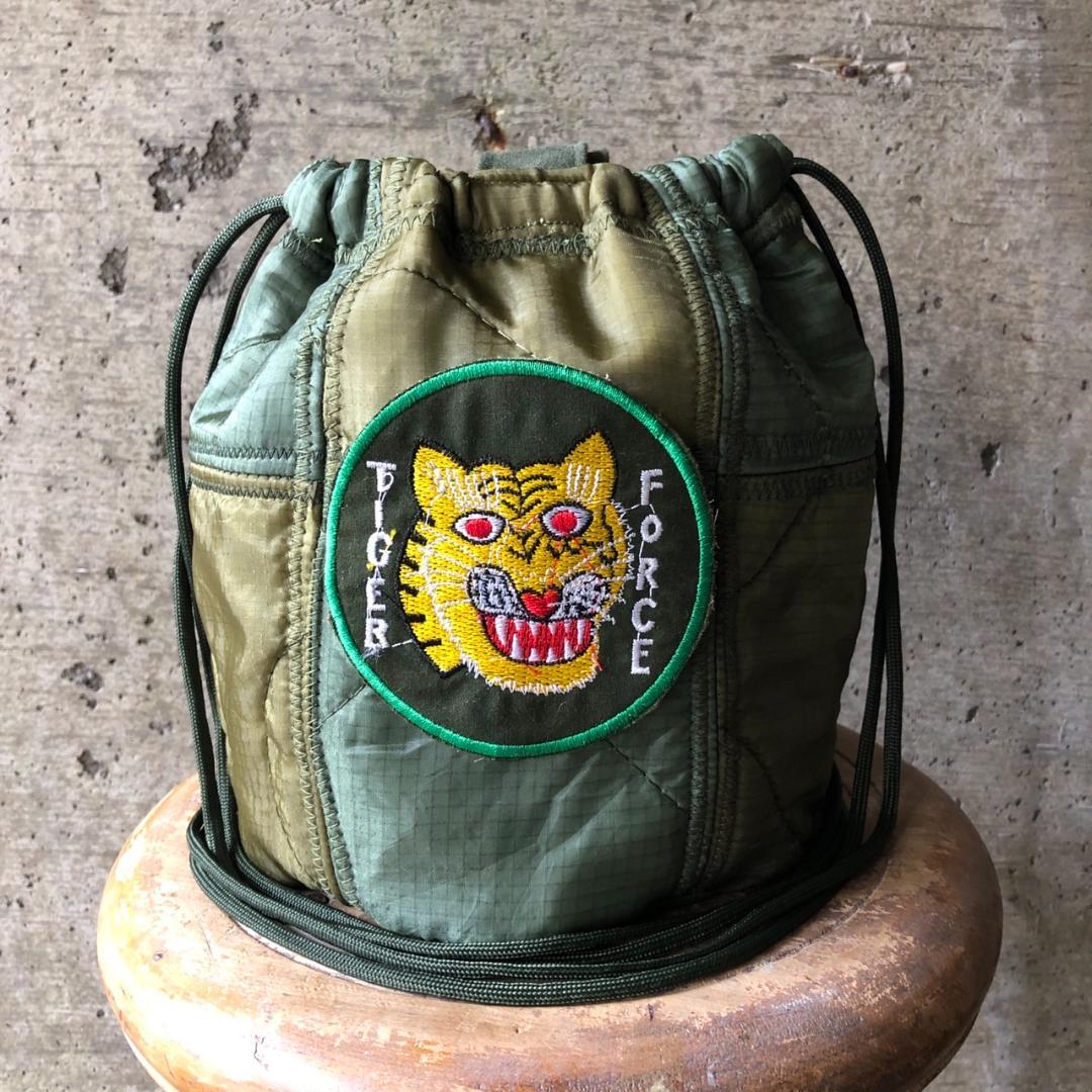 【HB2002】６０cmショルダー パッチワークリメイクペイシェントバッグ　巾着