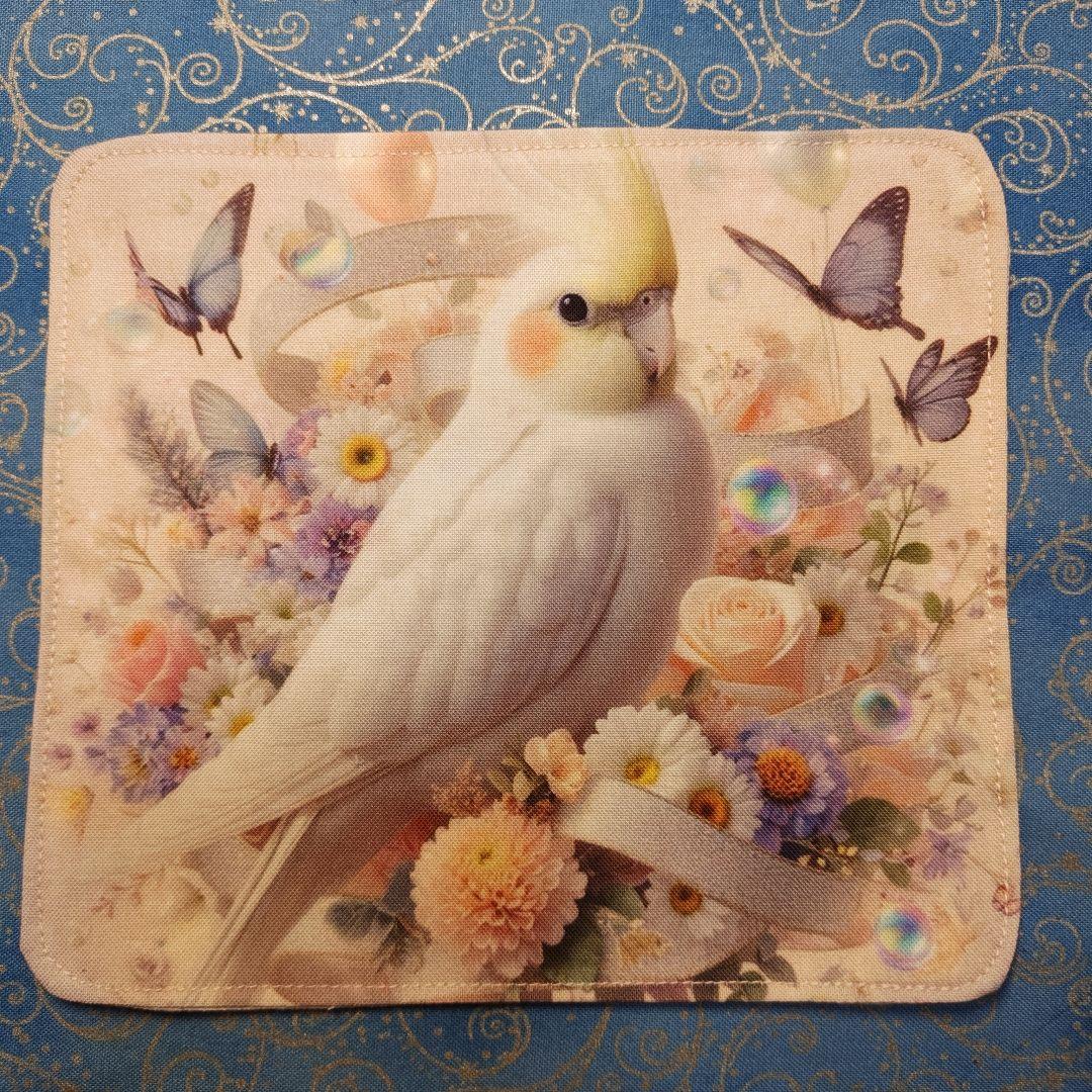 もも＆まりん　804 ハンカチ　インコ柄