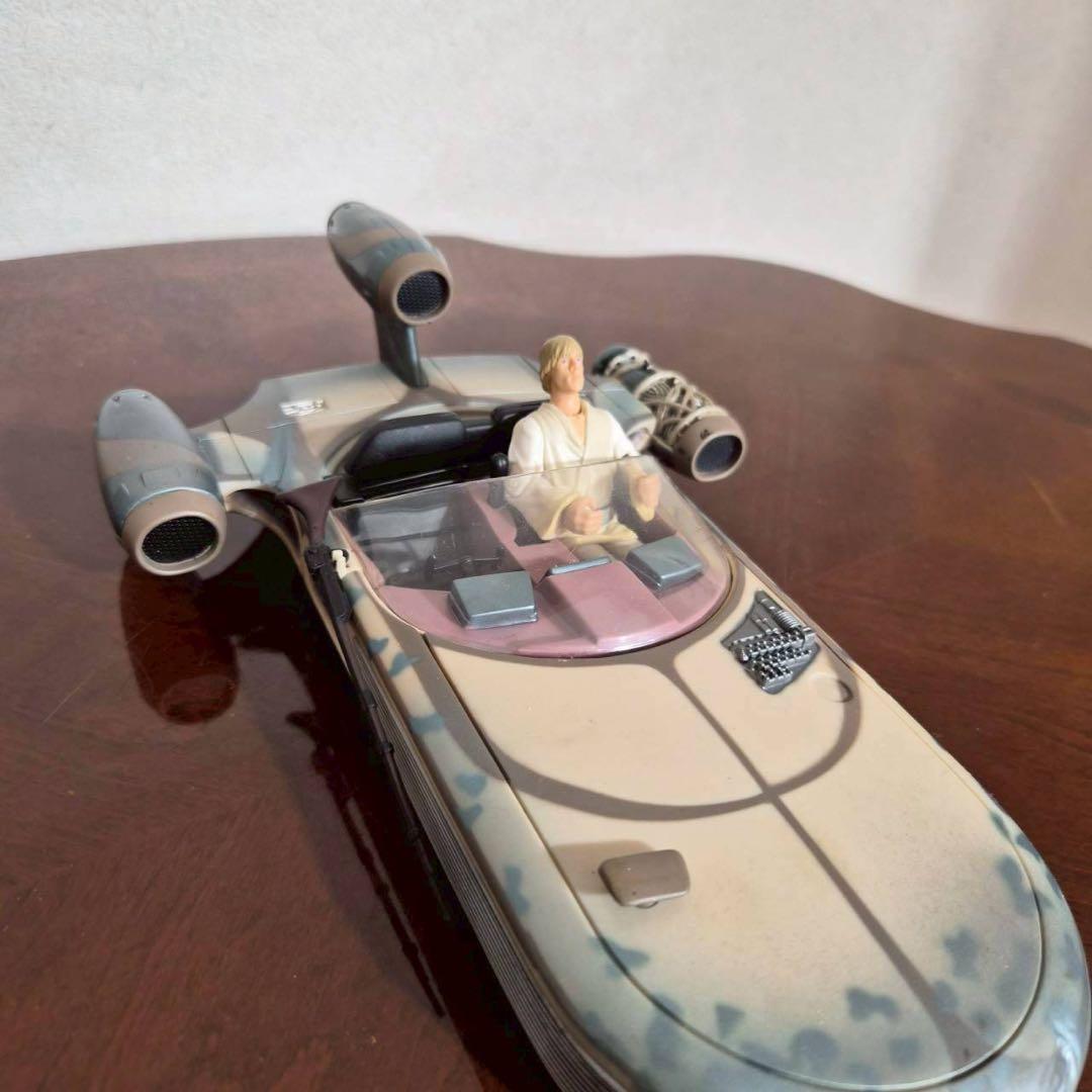 ハズブロ スターウォーズ ランドスピーダー ルーク・スカイウォーカー フィギュア