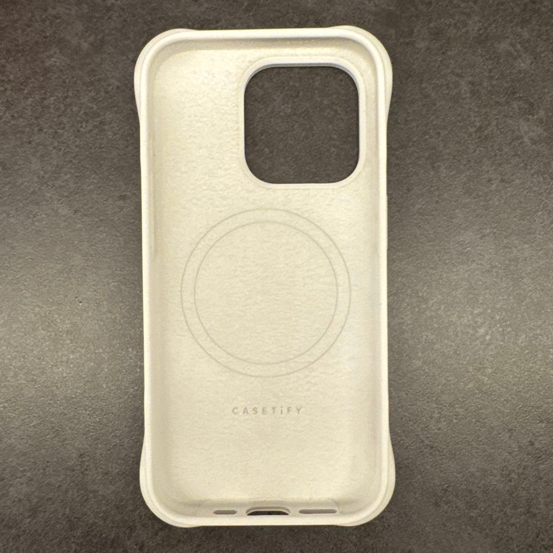 CASETiFY ホワイト iPhone15pro用ケース