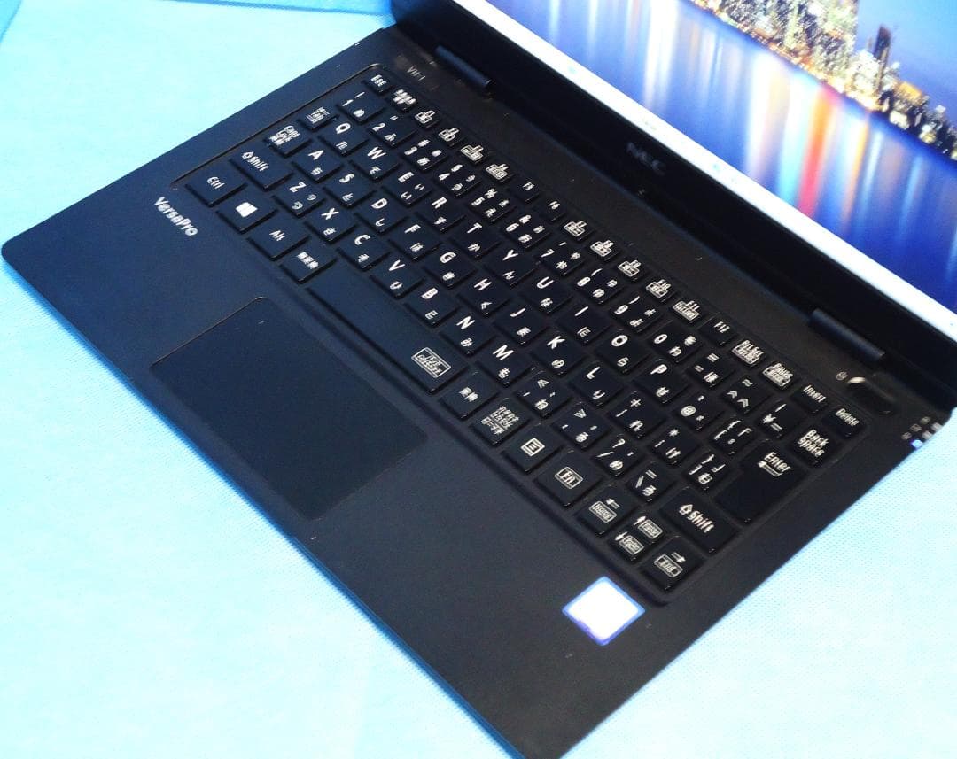 Windows11 ☆最新版24H2☆ 高速 SSD 256GB ☆メモリ8GB