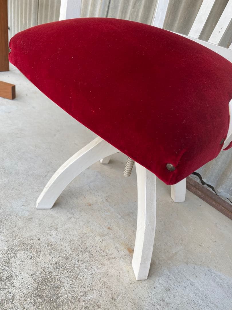 ドクターチェア　白　木製　回転椅子　赤　ベルベット　レトロ　アンティーク