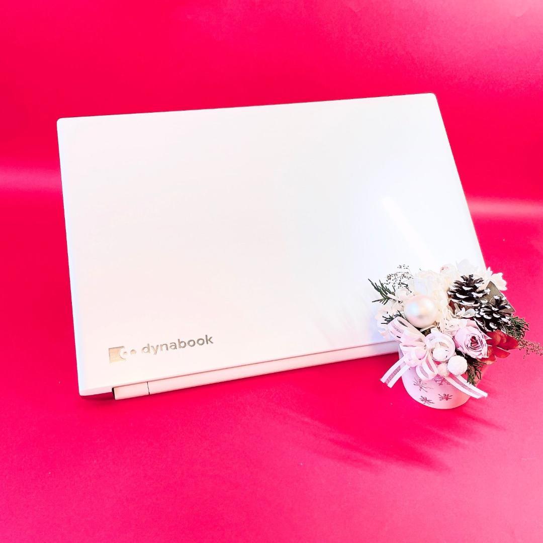 たっぷり大容量1TB❣️薄型ノートパソコン✨️おしゃれホワイト✨️カメラ付きブルーレイ