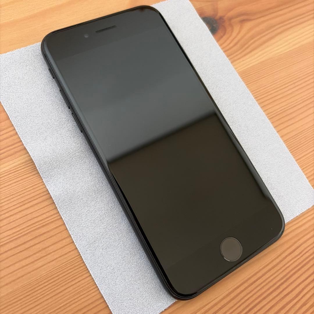 iPhone SE (第2世代) ブラック 箱付き　SIMフリー　美品
