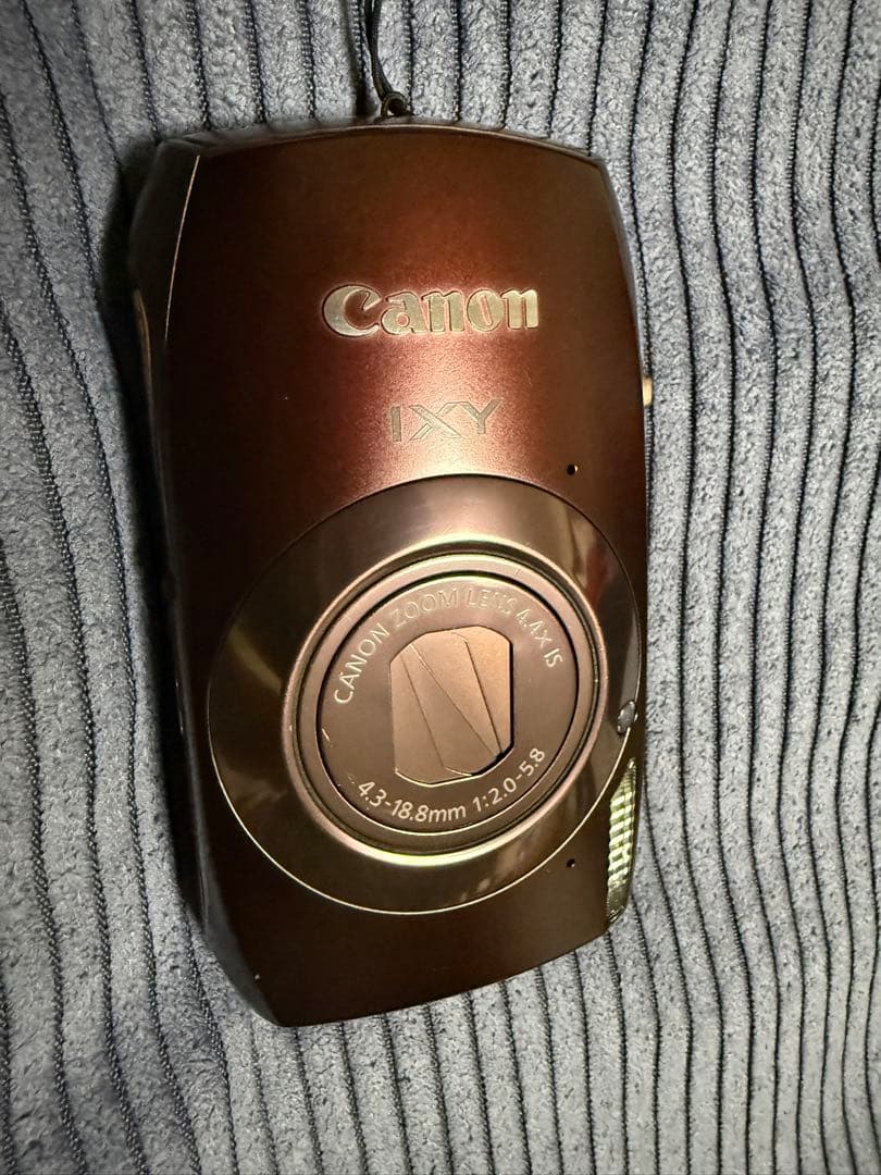 Canon IXY 3000IS. IXY31S 二台セット　値引き不可