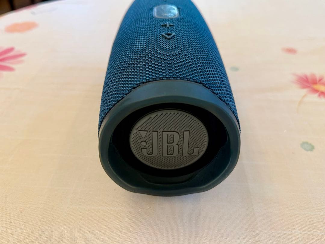 JBL ワイヤレススピーカー　♪CHARGE4 ブルー動作良好