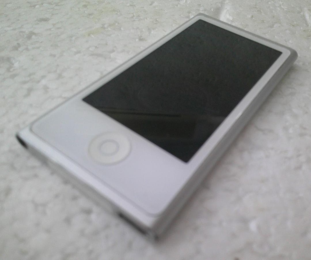 ★Apple ipod nano 16GB 第7世代 A1446A シルバー★