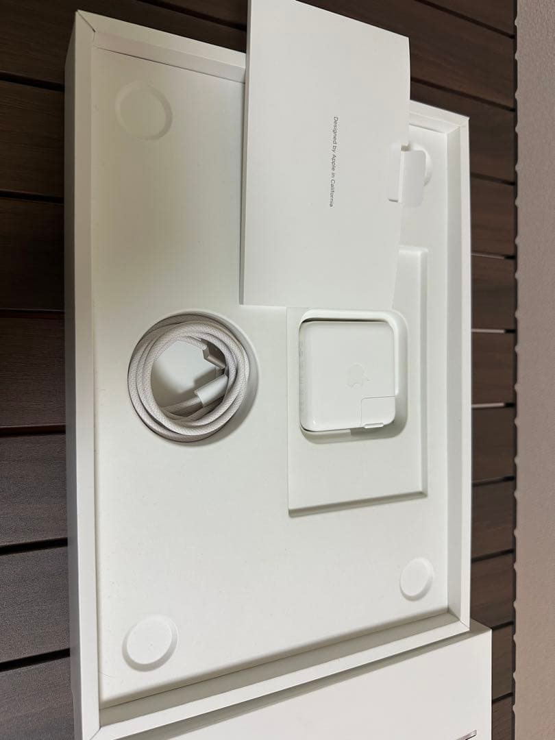 MacBook Air M3 13インチ 24GB 1TB SSD スターライト