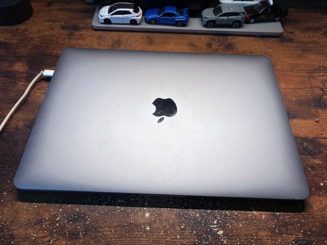 2020 MacBook Pro 13 M1 8GB/256GB SSD 美品