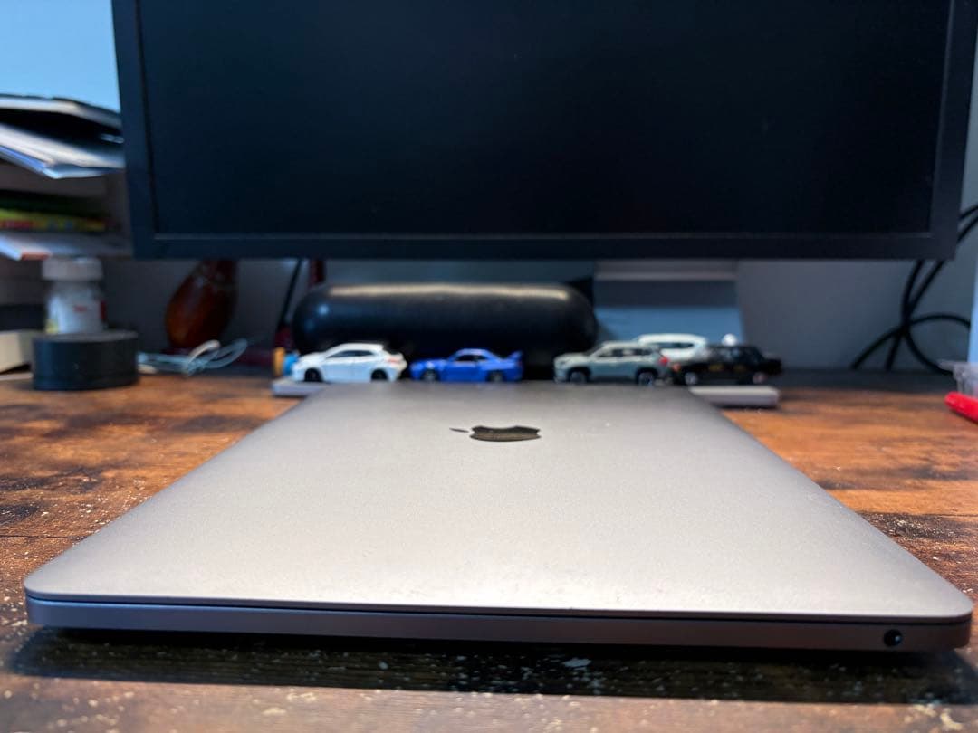 2020 MacBook Pro 13 M1 8GB/256GB SSD 美品