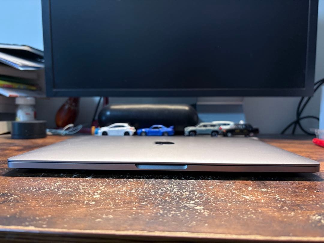 2020 MacBook Pro 13 M1 8GB/256GB SSD 美品