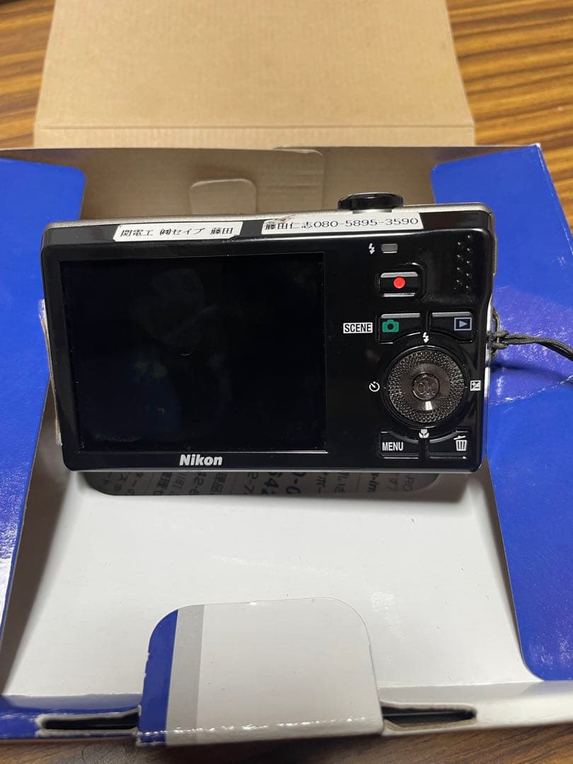 Nikon コンパクトデジタルカメラ 箱付き