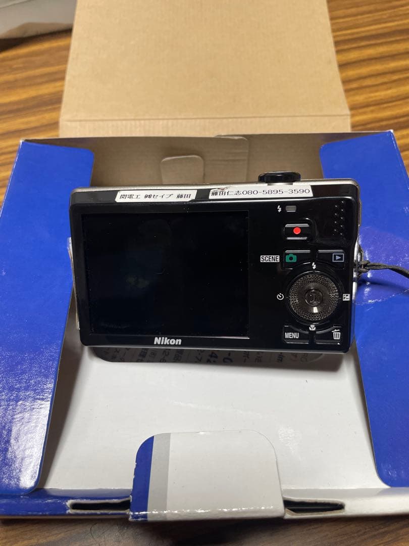 Nikon コンパクトデジタルカメラ 箱付き
