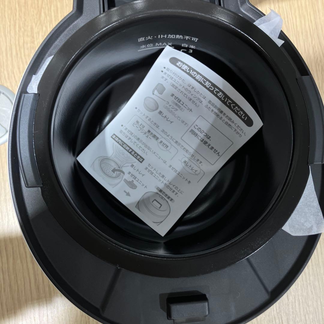 ★未使用品★ シャープ ヘルシオ ホットクック ホワイト KN-HW10E