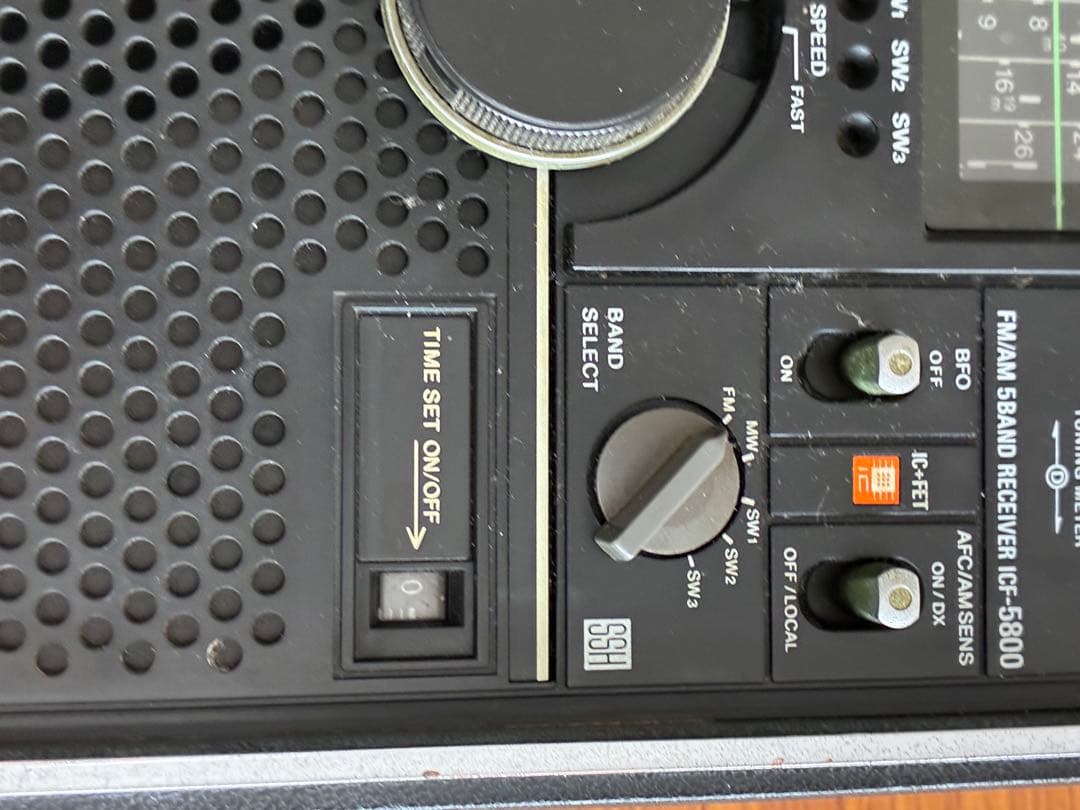 d*2様 SONY FM/AM 5バンド受信機 ICF-5800