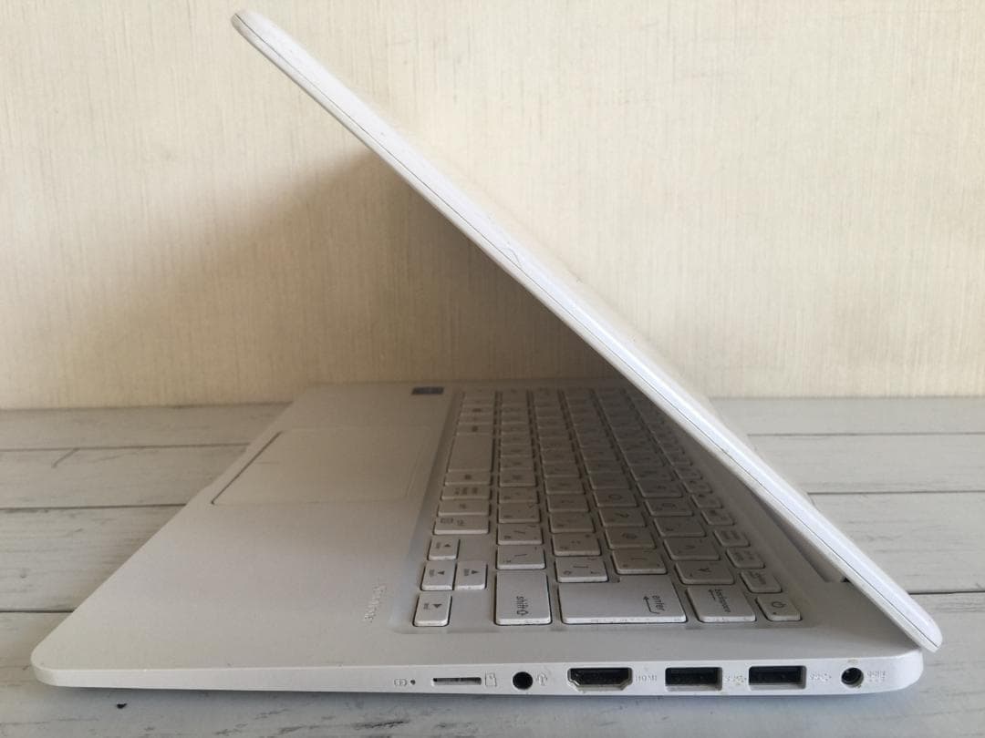ASUS E406S 小型・薄14型液晶/17.6mm/Office/Win11