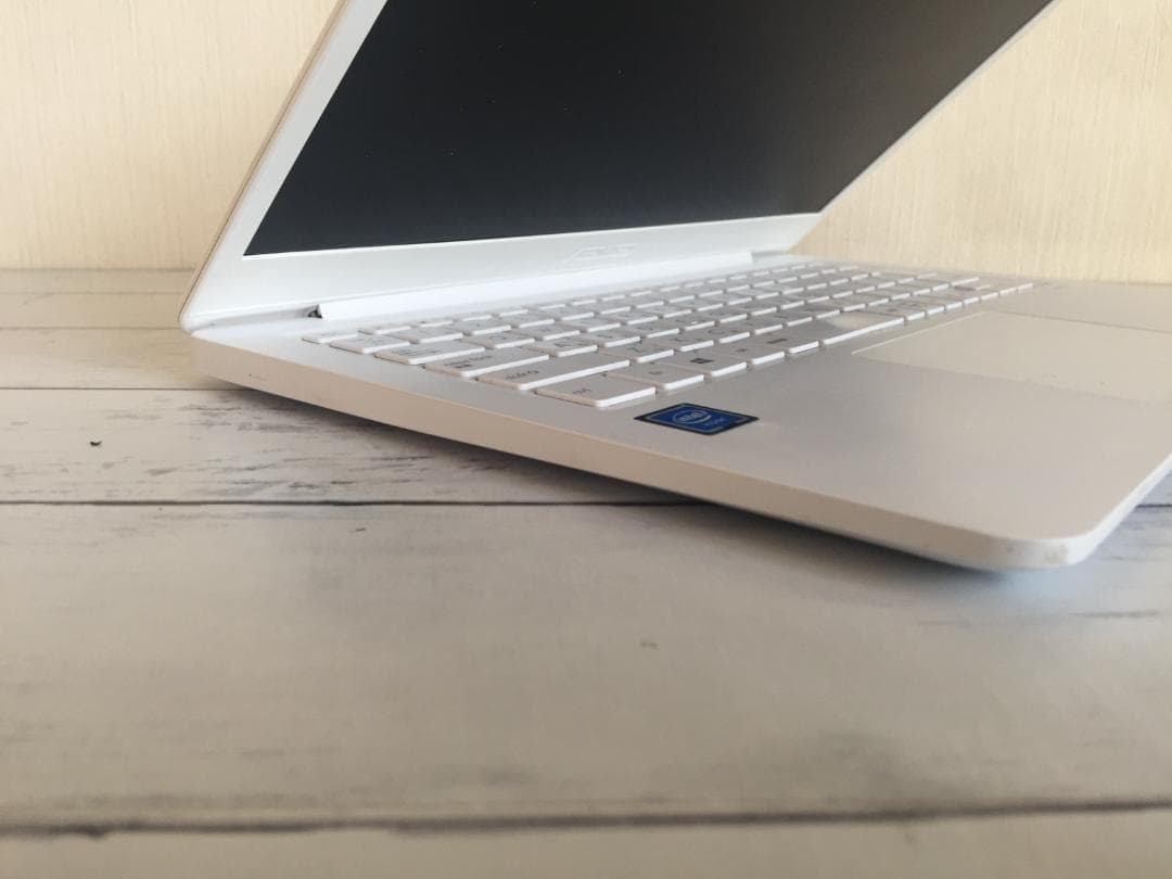 ASUS E406S 小型・薄14型液晶/17.6mm/Office/Win11