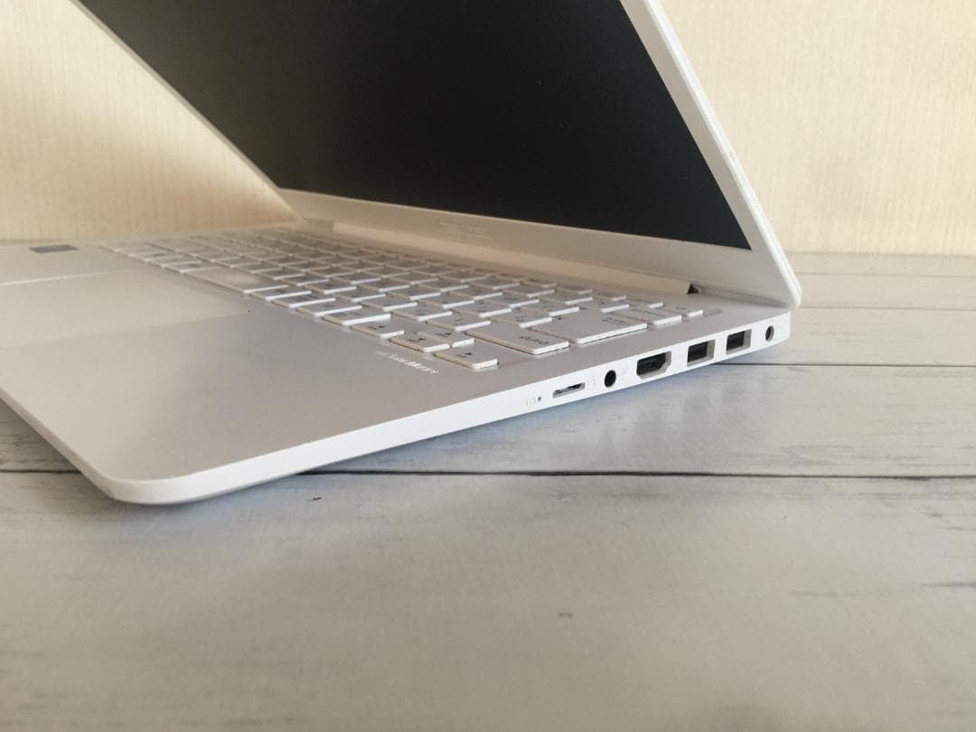 ASUS E406S 小型・薄14型液晶/17.6mm/Office/Win11